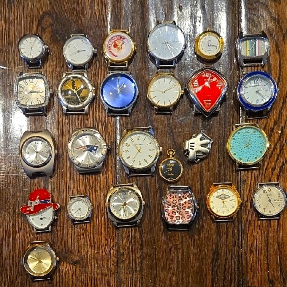 Lot Of Watches NEEDS BATTERY